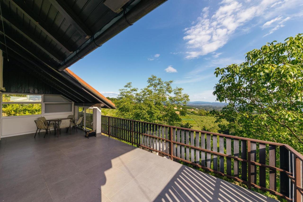 Cosy Hill Home Rucman With A Breathtaking View Zgornja Pohanca Exteriér fotografie